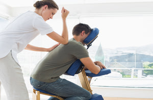 Massage sur chaise en entreprise ou événementiel.